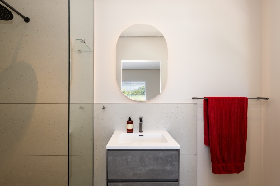 4 Bedroom Property for Sale in Whale Rock Western Cape